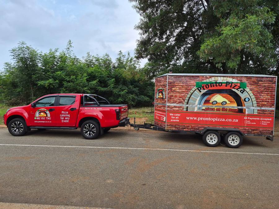 The Pronto Pizza bakkie and oven trailer